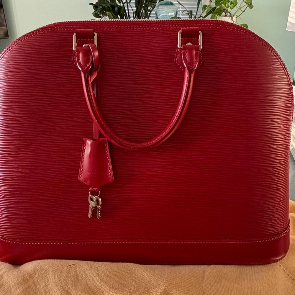 Louis Vuitton Vibrant Red Satchel GM